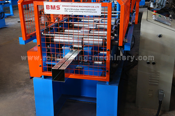 ポストカッター