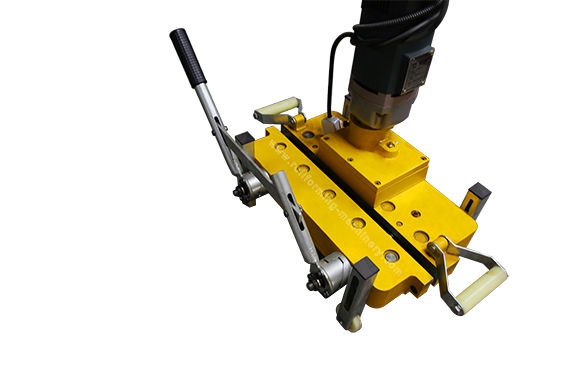 ロールフォーミングミル