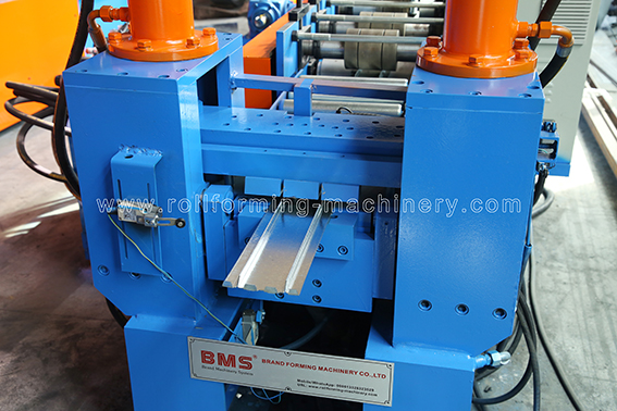 油圧ポストカッター