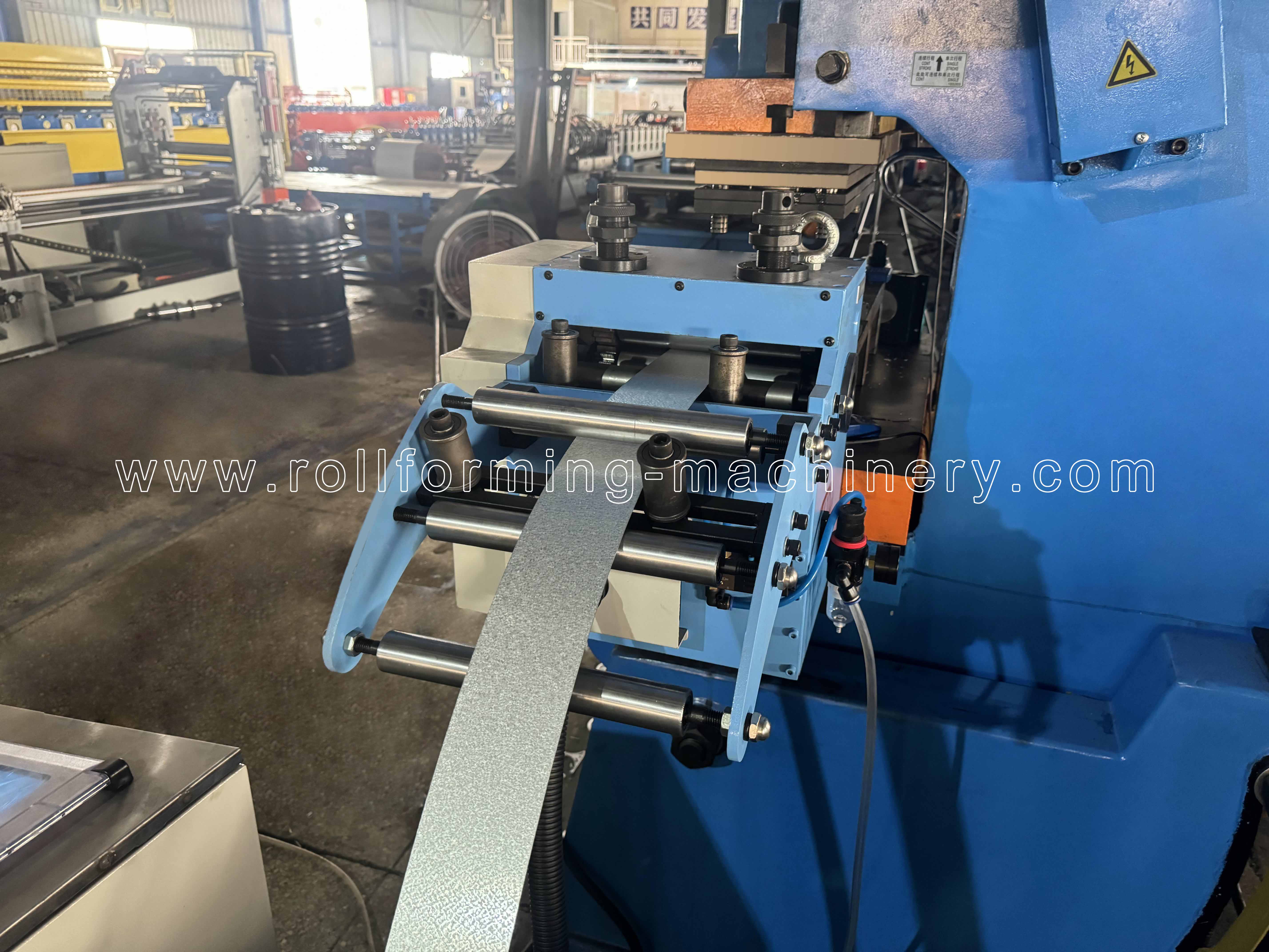 サーボ給餌装置