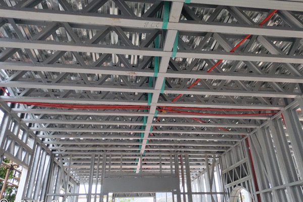 92A052764F25EF057B7BD2E08861D871