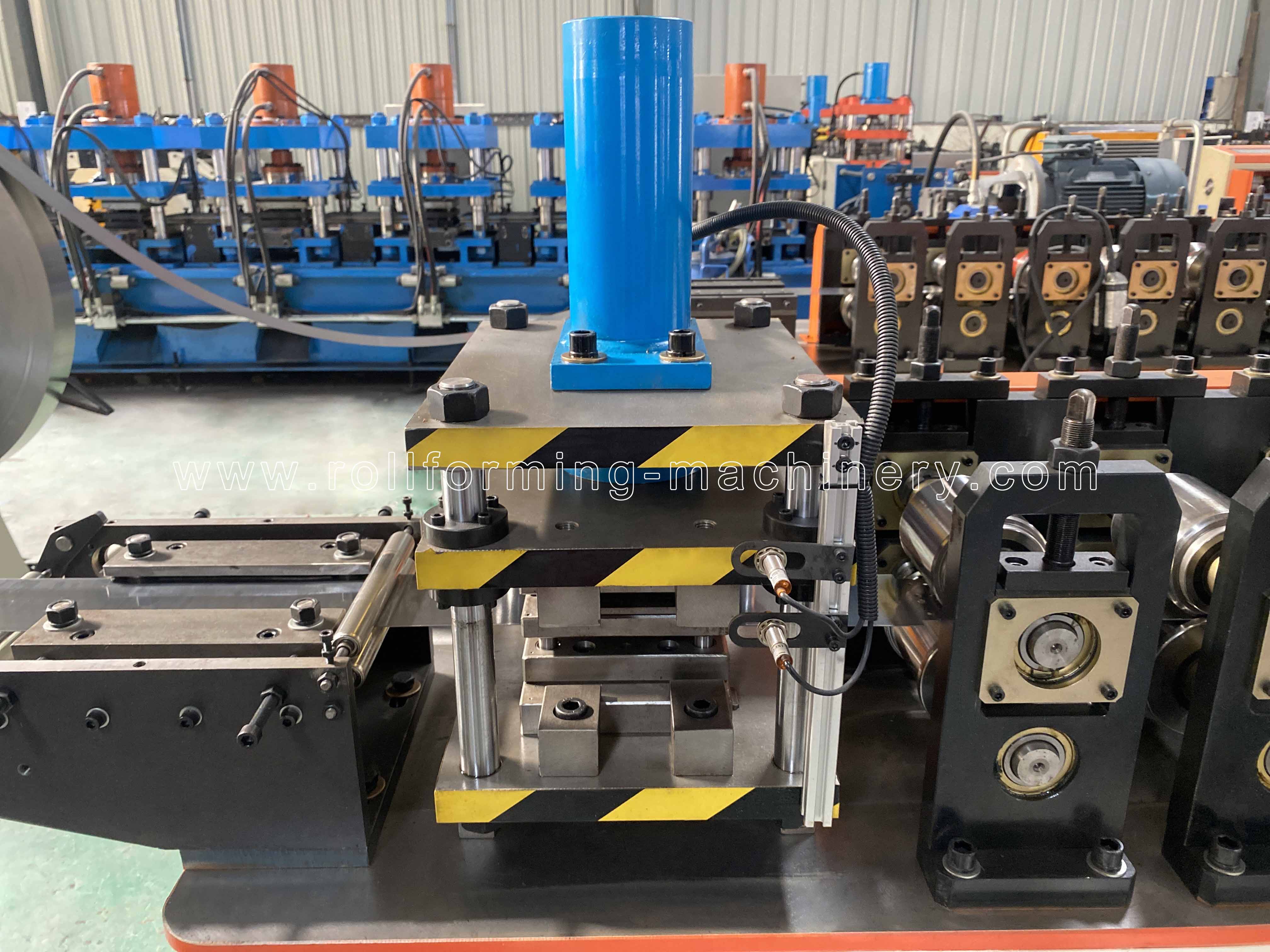 パンチングデバイス