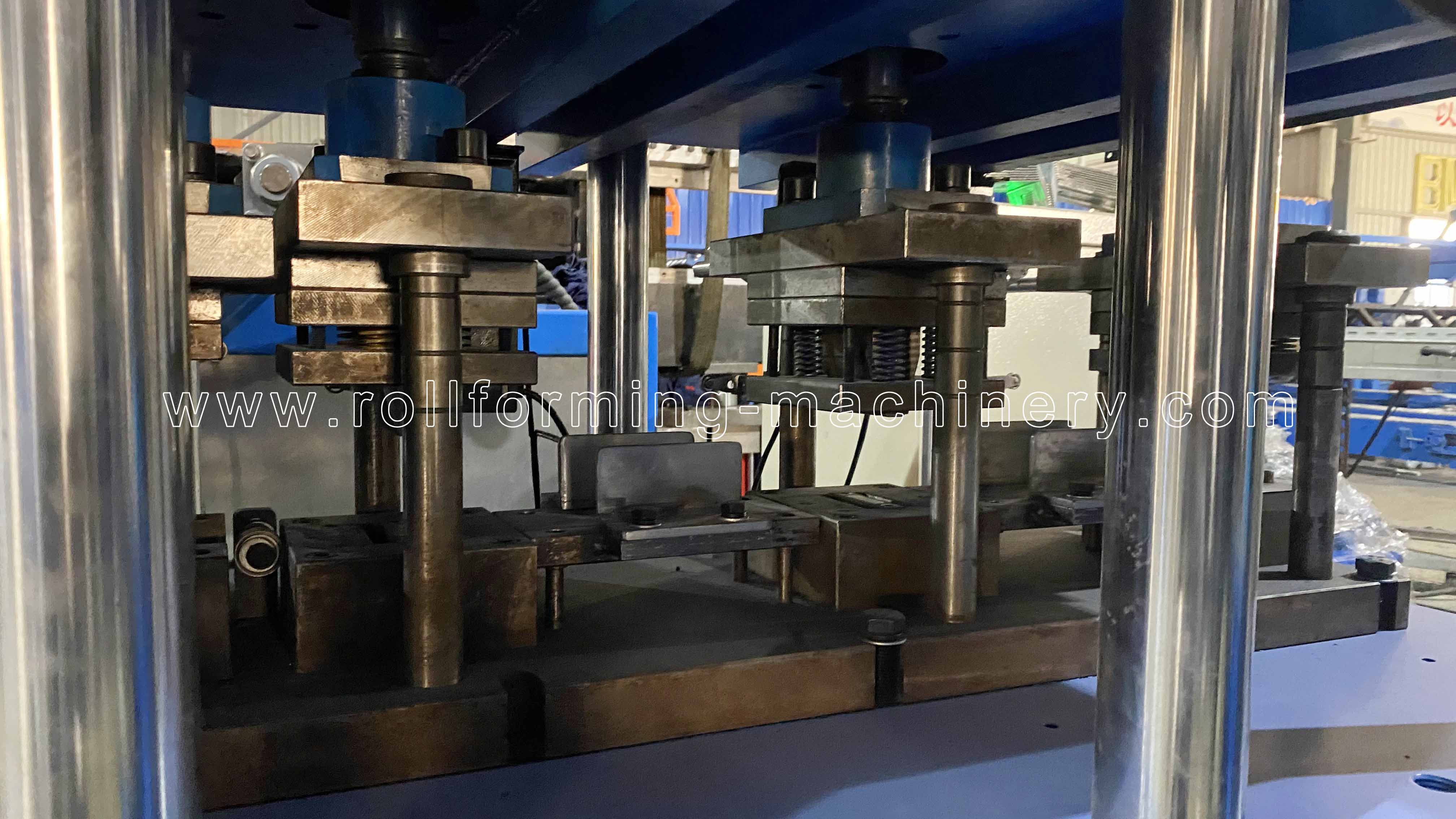 パンチングデバイス