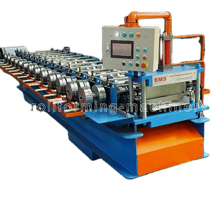 スタンディングシーム金属屋根 